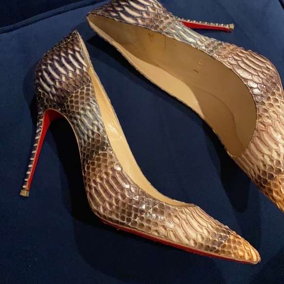Christian Louboutin / Decollete Snake Décolleté 100 Point Toe Pumps 37.5 7.5 - Picture 7 of 13